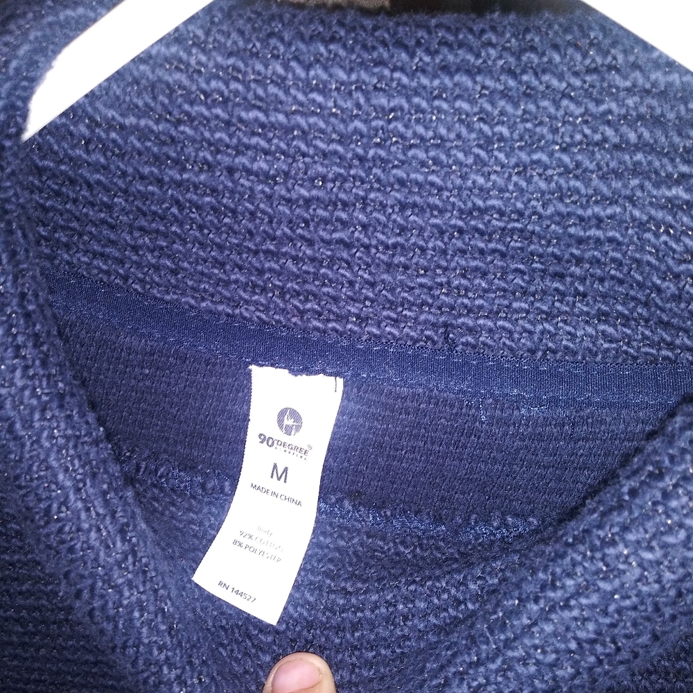 Sweater - Picture 2 of 4